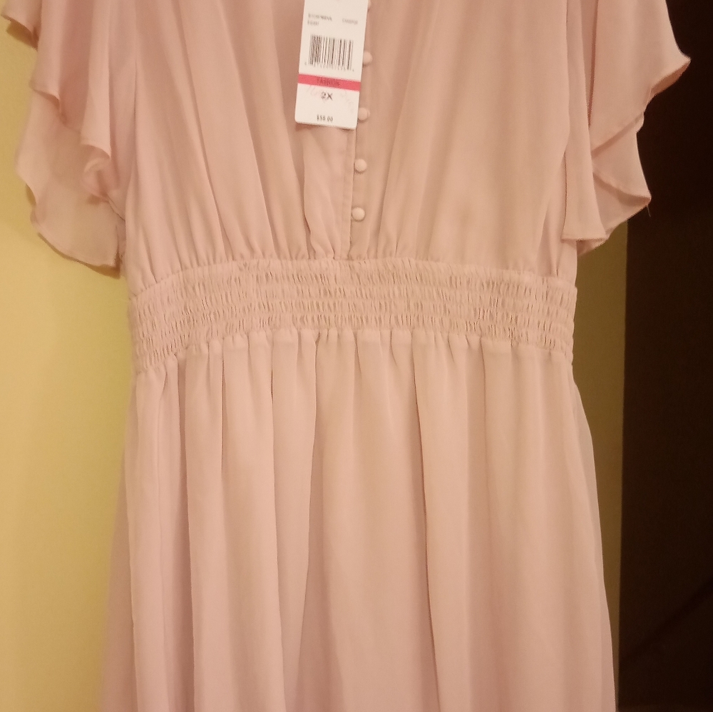 Cute chiffon dress!